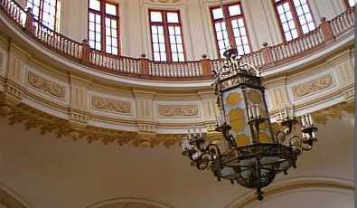 La Cúpula en la Entrada