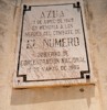 tekst op monument